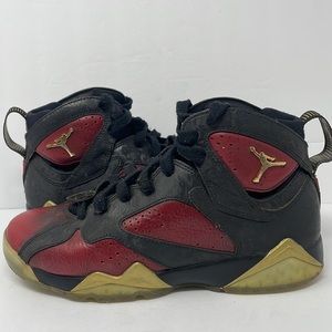 DB Jordan 7s size 6y authentic